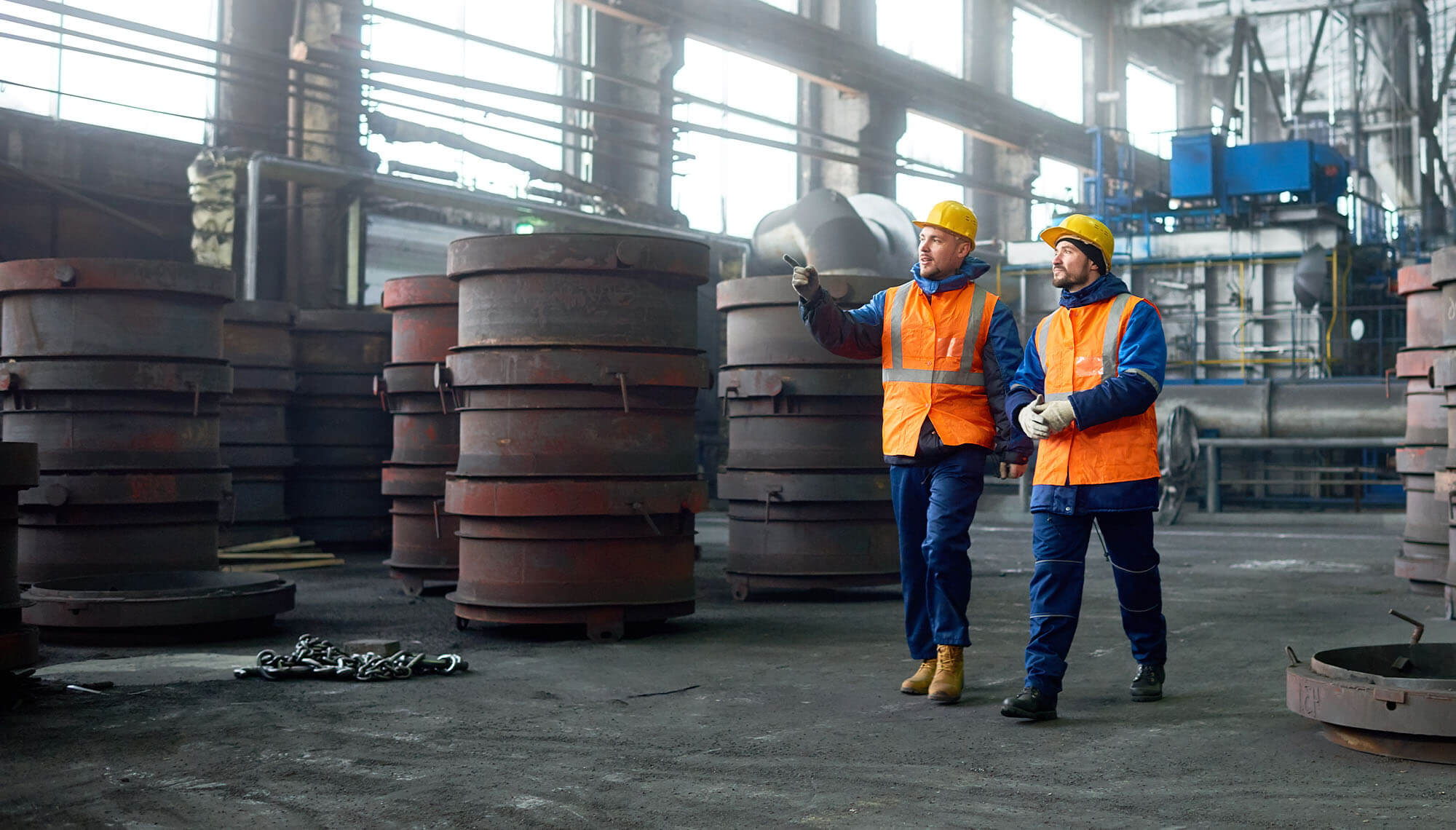 2 worker working at a factory